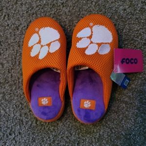 NEW CLEMSON TIGERS Kids Slippers Bedroom Shoes Size L (5-6)